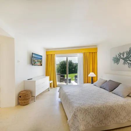 아파트 Costa Smeralda Modern House I *
